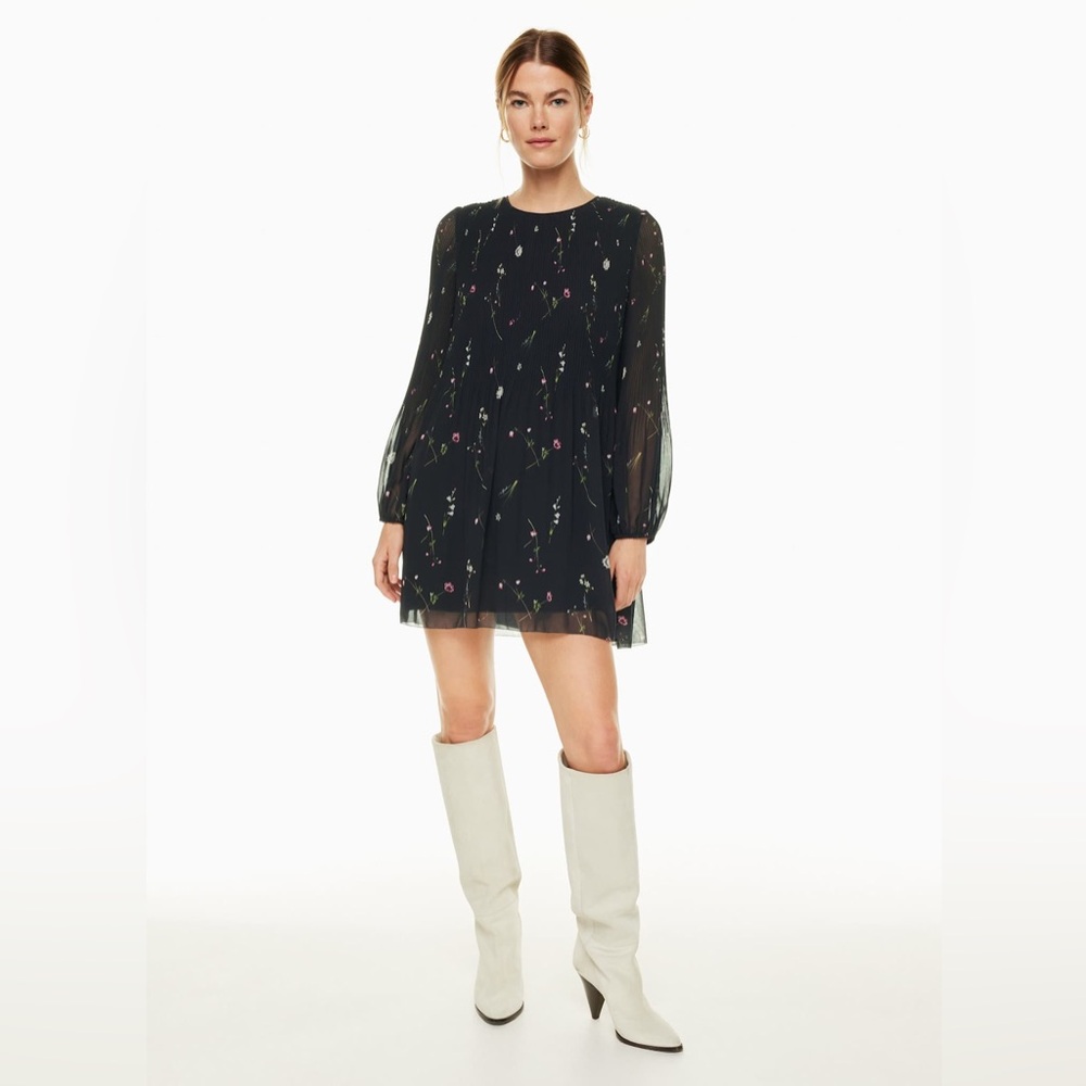 Aritzia Wilfred Casual Floral Daydreamer Mini Dress, Black, Excellent Con.